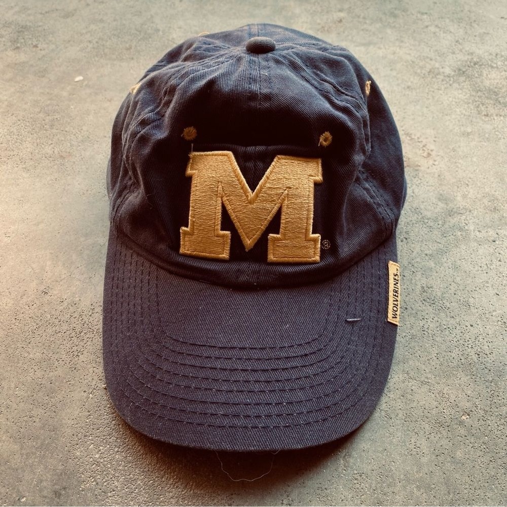 Starter Michigan Wolverines Hat Mens Navy Blue Yellow Embroidered Adjustable Cap